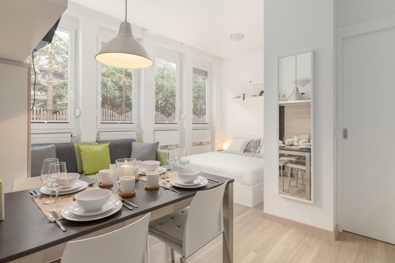 Apartments Smreka ครานสกา โกรา ภายนอก รูปภาพ
